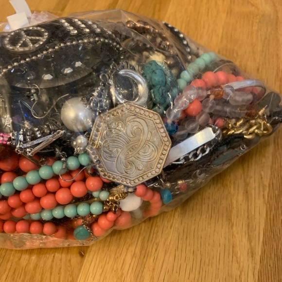 Mystery Jewelry #2 - Picture 3 of 7